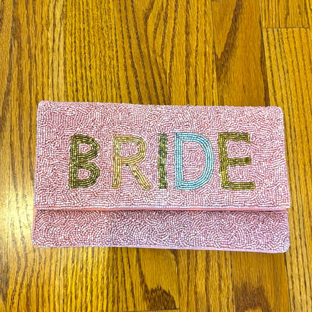 Bride clutch